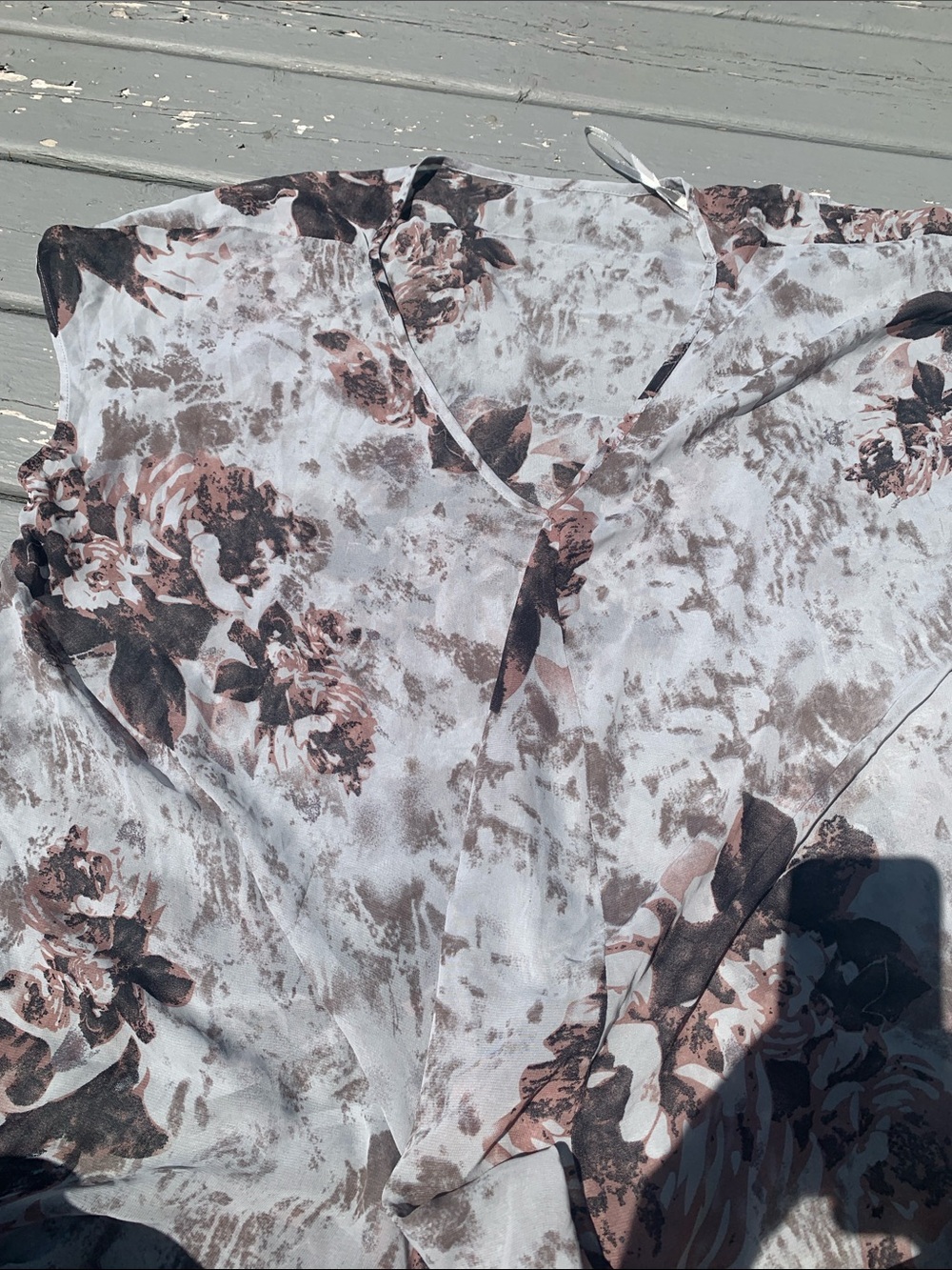Floral V-Neck Blouse in White and Dusty Rose